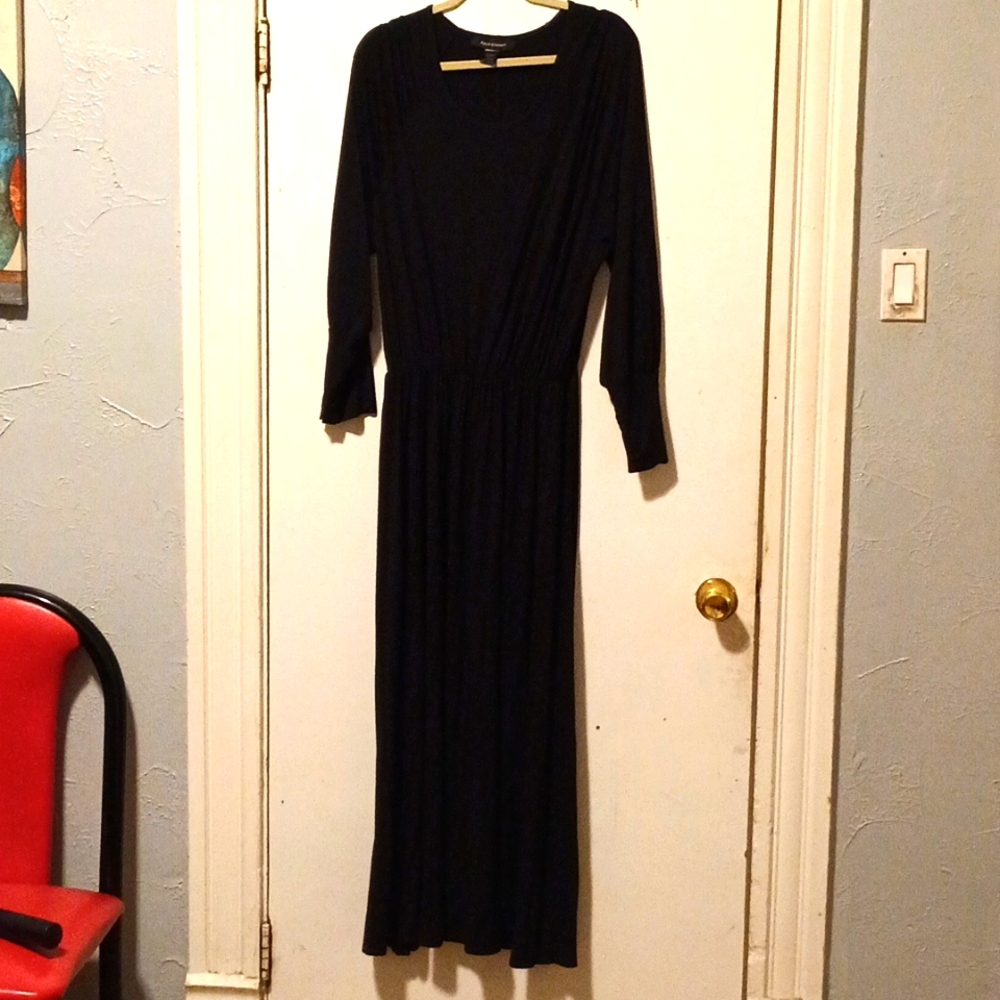 Ashley Stewart black long sleeve dress. Size (18/20).
